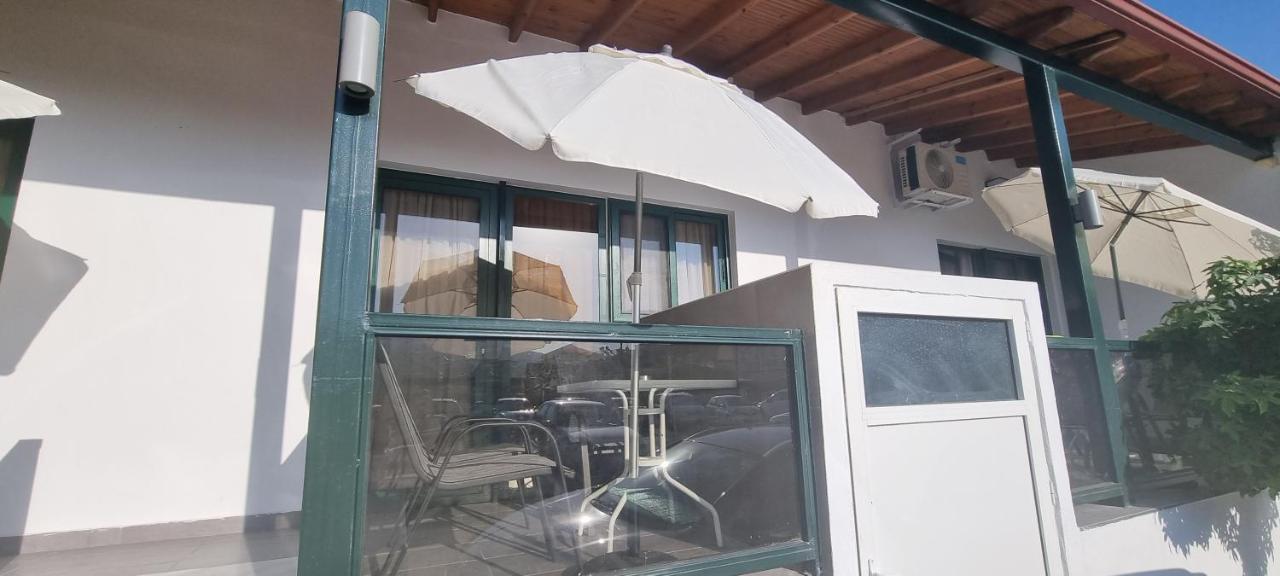 Sophia Seaview Suites & Restaurant Неа-Врасна Номер фото