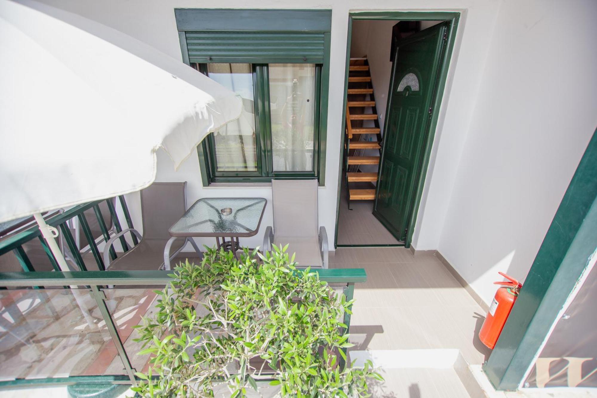 Sophia Seaview Suites & Restaurant Неа-Врасна Екстер'єр фото
